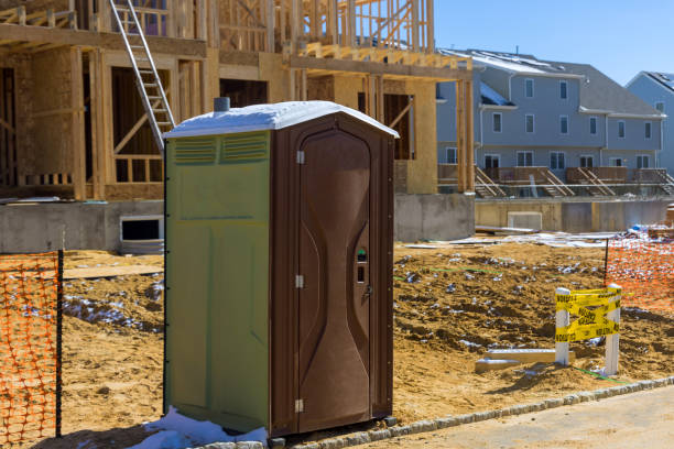 Porta potty delivery and setup in Puget Island, WA